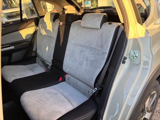 ＸＶハイブリッド ２．０ｉ－Ｌ　アイサイト４ＷＤ　アイサイト　レーンキープ　４ＷＤ　アイサイト　レーンキープ　アダプティブクルーズコントロール　メモリーナビＴＶ　Ｂｌｕｅｔｏｏｔｈ　バックカメラ　パワーシート　スマートキー　ＥＴＣ　ルーフレール　オートＨＩＤライト　試乗ＯＫ（24枚目）