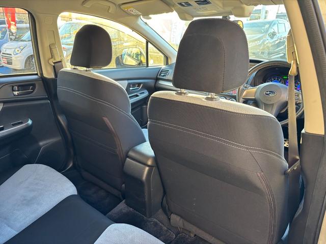 ＸＶハイブリッド ２．０ｉ－Ｌ　アイサイト４ＷＤ　アイサイト　レーンキープ　４ＷＤ　アイサイト　レーンキープ　アダプティブクルーズコントロール　メモリーナビＴＶ　Ｂｌｕｅｔｏｏｔｈ　バックカメラ　パワーシート　スマートキー　ＥＴＣ　ルーフレール　オートＨＩＤライト　試乗ＯＫ（28枚目）