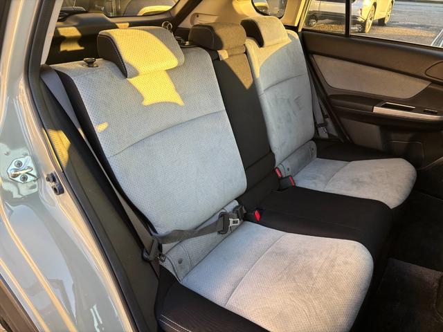 ＸＶハイブリッド ２．０ｉ－Ｌ　アイサイト４ＷＤ　アイサイト　レーンキープ　４ＷＤ　アイサイト　レーンキープ　アダプティブクルーズコントロール　メモリーナビＴＶ　Ｂｌｕｅｔｏｏｔｈ　バックカメラ　パワーシート　スマートキー　ＥＴＣ　ルーフレール　オートＨＩＤライト　試乗ＯＫ（30枚目）