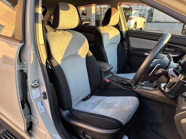 ＸＶハイブリッド ２．０ｉ－Ｌ　アイサイト４ＷＤ　アイサイト　レーンキープ　４ＷＤ　アイサイト　レーンキープ　アダプティブクルーズコントロール　メモリーナビＴＶ　Ｂｌｕｅｔｏｏｔｈ　バックカメラ　パワーシート　スマートキー　ＥＴＣ　ルーフレール　オートＨＩＤライト　試乗ＯＫ（38枚目）