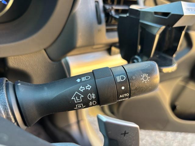 ＸＶハイブリッド ２．０ｉ－Ｌ　アイサイト４ＷＤ　アイサイト　レーンキープ　４ＷＤ　アイサイト　レーンキープ　アダプティブクルーズコントロール　メモリーナビＴＶ　Ｂｌｕｅｔｏｏｔｈ　バックカメラ　パワーシート　スマートキー　ＥＴＣ　ルーフレール　オートＨＩＤライト　試乗ＯＫ（44枚目）