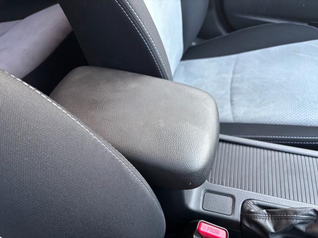 ＸＶハイブリッド ２．０ｉ－Ｌ　アイサイト４ＷＤ　アイサイト　レーンキープ　４ＷＤ　アイサイト　レーンキープ　アダプティブクルーズコントロール　メモリーナビＴＶ　Ｂｌｕｅｔｏｏｔｈ　バックカメラ　パワーシート　スマートキー　ＥＴＣ　ルーフレール　オートＨＩＤライト　試乗ＯＫ（59枚目）