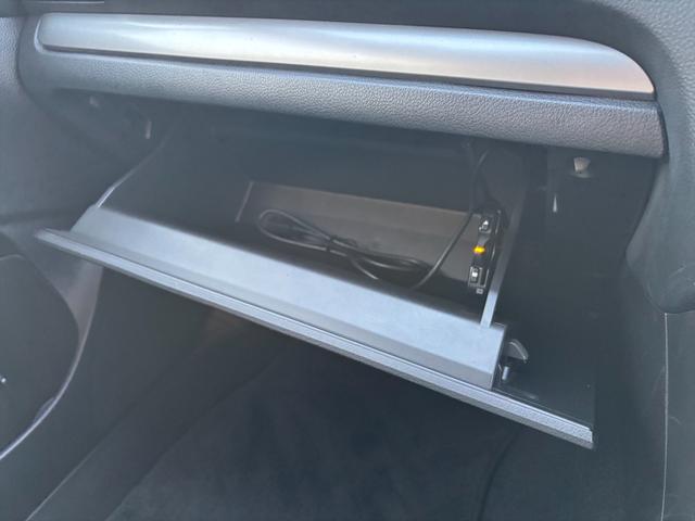 ＸＶハイブリッド ２．０ｉ－Ｌ　アイサイト４ＷＤ　アイサイト　レーンキープ　４ＷＤ　アイサイト　レーンキープ　アダプティブクルーズコントロール　メモリーナビＴＶ　Ｂｌｕｅｔｏｏｔｈ　バックカメラ　パワーシート　スマートキー　ＥＴＣ　ルーフレール　オートＨＩＤライト　試乗ＯＫ（62枚目）