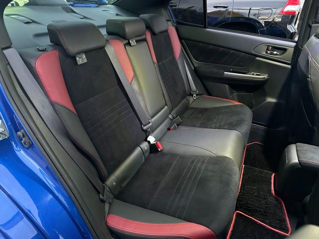 フェニックスではオンライン商談に取り組んでいます！お手持ちのスマホ、パソコンでＺＯＯＭアプリをインストールするだけで車輌がお家で見れて商談出来ます！詳しくはスタッフまで。