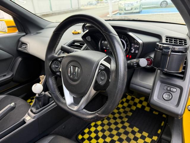 Ｓ６６０ α６速マニュアル　ＭＲターボ　ＣＴＢＡ　クルーズコントロール　６速マニュアル　ＣＴＢＡ　クルーズコントロール　Ｐｉｖｏｔブースト計　無限シフトノブ　ハーフレザーシート　ＥＴＣ　オートＬＥＤライト　スマートキー　プッシュスタート　革巻ステア　純正アルミ　試乗ＯＫ（25枚目）