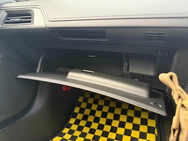 Ｓ６６０ α６速マニュアル　ＭＲターボ　ＣＴＢＡ　クルーズコントロール　６速マニュアル　ＣＴＢＡ　クルーズコントロール　Ｐｉｖｏｔブースト計　無限シフトノブ　ハーフレザーシート　ＥＴＣ　オートＬＥＤライト　スマートキー　プッシュスタート　革巻ステア　純正アルミ　試乗ＯＫ（48枚目）