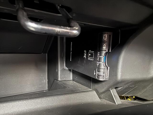 Ｓ６６０ α６速マニュアル　ＭＲターボ　ＣＴＢＡ　クルーズコントロール　６速マニュアル　ＣＴＢＡ　クルーズコントロール　Ｐｉｖｏｔブースト計　無限シフトノブ　ハーフレザーシート　ＥＴＣ　オートＬＥＤライト　スマートキー　プッシュスタート　革巻ステア　純正アルミ　試乗ＯＫ（49枚目）