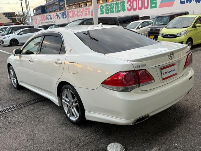 クラウン アスリート後期 TRDエアロ クルーズコントロール 純正ナビ 後期型 TRDフルエアロ クルーズコントロール メーカーナビ バックカメラ Bluetooth DVD再生 フルセグ パワーシート オートHIDライト ビルトインETC スマートキー フォグ 試乗OK(5枚目)