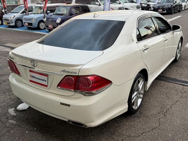 クラウン アスリート後期 TRDエアロ クルーズコントロール 純正ナビ 後期型 TRDフルエアロ クルーズコントロール メーカーナビ バックカメラ Bluetooth DVD再生 フルセグ パワーシート オートHIDライト ビルトインETC スマートキー フォグ 試乗OK(7枚目)