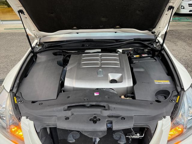 クラウン アスリート後期 TRDエアロ クルーズコントロール 純正ナビ 後期型 TRDフルエアロ クルーズコントロール メーカーナビ バックカメラ Bluetooth DVD再生 フルセグ パワーシート オートHIDライト ビルトインETC スマートキー フォグ 試乗OK(10枚目)