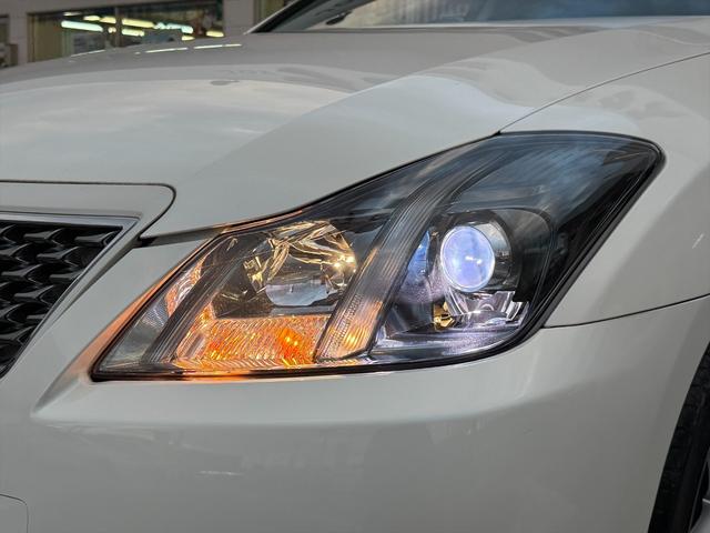 クラウン アスリート後期 TRDエアロ クルーズコントロール 純正ナビ 後期型 TRDフルエアロ クルーズコントロール メーカーナビ バックカメラ Bluetooth DVD再生 フルセグ パワーシート オートHIDライト ビルトインETC スマートキー フォグ 試乗OK(11枚目)