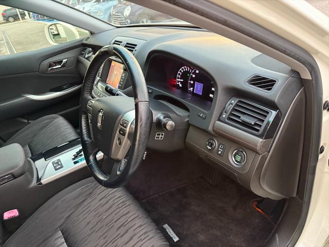 クラウン アスリート後期 TRDエアロ クルーズコントロール 純正ナビ 後期型 TRDフルエアロ クルーズコントロール メーカーナビ バックカメラ Bluetooth DVD再生 フルセグ パワーシート オートHIDライト ビルトインETC スマートキー フォグ 試乗OK(21枚目)