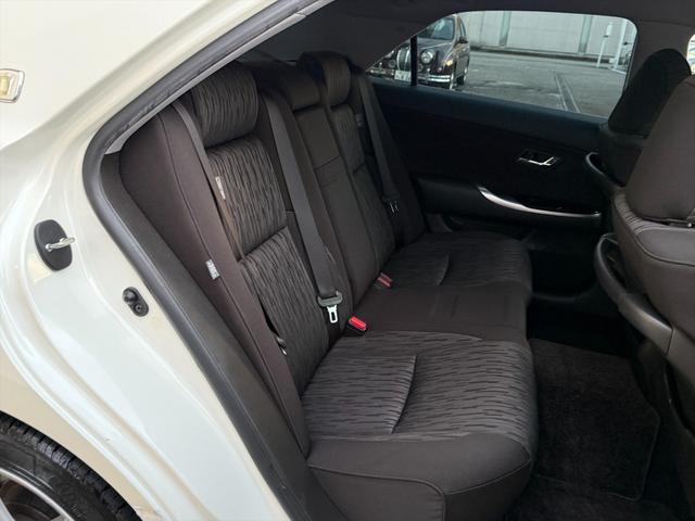 クラウン アスリート後期 TRDエアロ クルーズコントロール 純正ナビ 後期型 TRDフルエアロ クルーズコントロール メーカーナビ バックカメラ Bluetooth DVD再生 フルセグ パワーシート オートHIDライト ビルトインETC スマートキー フォグ 試乗OK(34枚目)