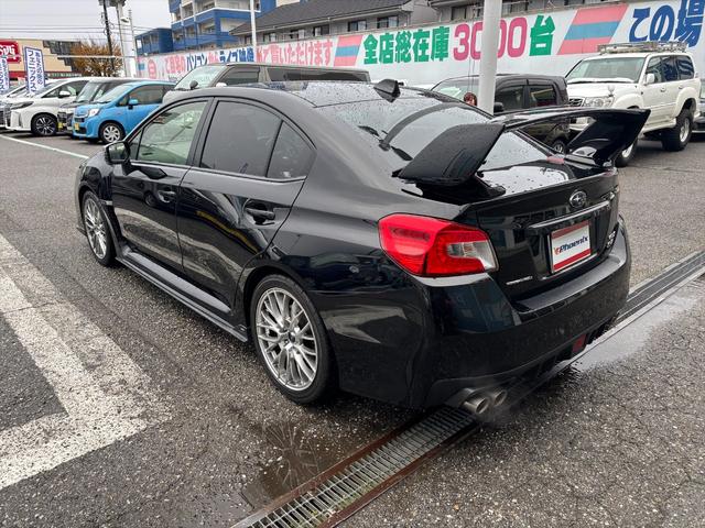 WRX S4 2.0GT-Sアイサイト4WD大型リアスポ純正ナビ試乗OK 4WD サンルーフ 大型スポイラー STIエアロ アドバンスドセーフティPKG 黒革シート アイサイト アダプティブクルコン BSM 純正ナビ バックカメラ Bluetooth 純正18AW 試乗OK(10枚目)