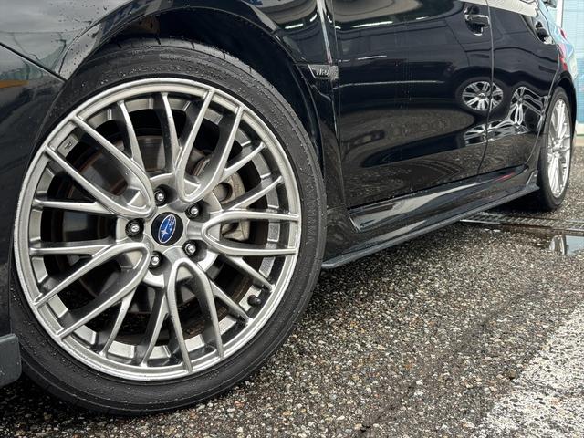 WRX S4 2.0GT-Sアイサイト4WD大型リアスポ純正ナビ試乗OK 4WD サンルーフ 大型スポイラー STIエアロ アドバンスドセーフティPKG 黒革シート アイサイト アダプティブクルコン BSM 純正ナビ バックカメラ Bluetooth 純正18AW 試乗OK(17枚目)