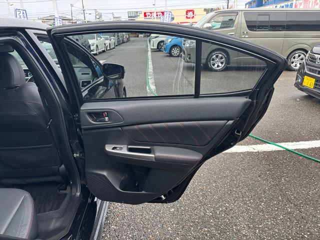 WRX S4 2.0GT-Sアイサイト4WD大型リアスポ純正ナビ試乗OK 4WD サンルーフ 大型スポイラー STIエアロ アドバンスドセーフティPKG 黒革シート アイサイト アダプティブクルコン BSM 純正ナビ バックカメラ Bluetooth 純正18AW 試乗OK(22枚目)