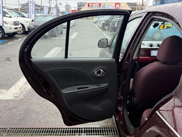 ビュート 12STプレミアム専用メッキバンパー専用ウッドパネル試乗OK 車検R9年5月まで メッキバンパー ウッドパネル トランクダンパー ライトレベライザー 間欠ワイパー ストラーダSDナビ Bluetooth フルセグTV バックカメラ ドラレコ ETC 試乗OK(21枚目)