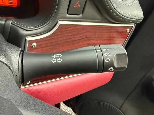 ビュート 12STプレミアム専用メッキバンパー専用ウッドパネル試乗OK 車検R9年5月まで メッキバンパー ウッドパネル トランクダンパー ライトレベライザー 間欠ワイパー ストラーダSDナビ Bluetooth フルセグTV バックカメラ ドラレコ ETC 試乗OK(43枚目)