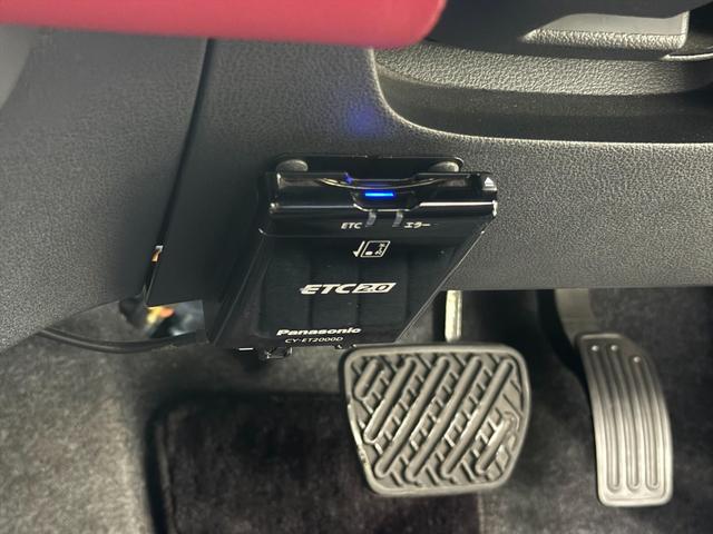 ビュート 12STプレミアム専用メッキバンパー専用ウッドパネル試乗OK 車検R9年5月まで メッキバンパー ウッドパネル トランクダンパー ライトレベライザー 間欠ワイパー ストラーダSDナビ Bluetooth フルセグTV バックカメラ ドラレコ ETC 試乗OK(51枚目)