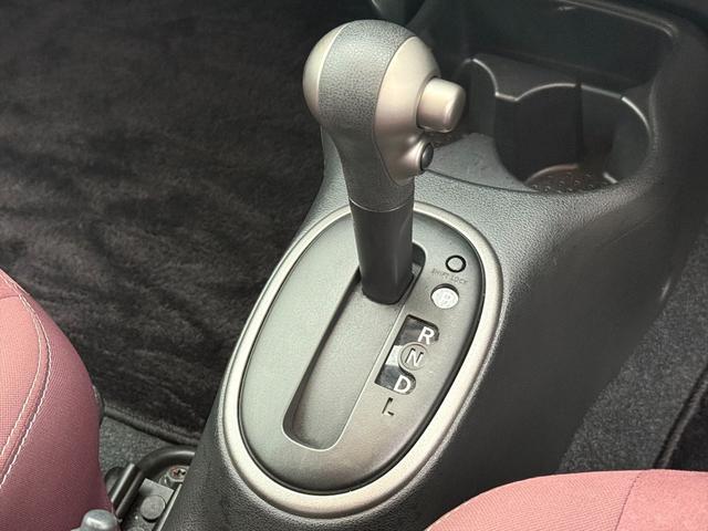 ビュート 12STプレミアム専用メッキバンパー専用ウッドパネル試乗OK 車検R9年5月まで メッキバンパー ウッドパネル トランクダンパー ライトレベライザー 間欠ワイパー ストラーダSDナビ Bluetooth フルセグTV バックカメラ ドラレコ ETC 試乗OK(56枚目)