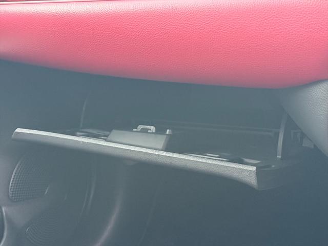 ビュート 12STプレミアム専用メッキバンパー専用ウッドパネル試乗OK 車検R9年5月まで メッキバンパー ウッドパネル トランクダンパー ライトレベライザー 間欠ワイパー ストラーダSDナビ Bluetooth フルセグTV バックカメラ ドラレコ ETC 試乗OK(74枚目)