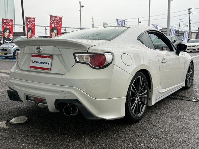 86 GT☆6MT☆VARISエアロ☆車高調☆マフラー☆試乗OK☆ 6MT VARISフロントバンパー TRDサイド&リアエアロ&リアスポ HKS MAX4SP車高調 柿本改マフラー BLITZスロコン クルコン HDDナビTV Bluetooth ドラレコ 試乗OK(9枚目)