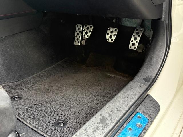 86 GT☆6MT☆VARISエアロ☆車高調☆マフラー☆試乗OK☆ 6MT VARISフロントバンパー TRDサイド&リアエアロ&リアスポ HKS MAX4SP車高調 柿本改マフラー BLITZスロコン クルコン HDDナビTV Bluetooth ドラレコ 試乗OK(26枚目)