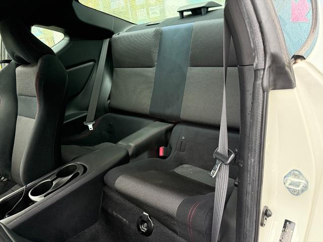 86 GT☆6MT☆VARISエアロ☆車高調☆マフラー☆試乗OK☆ 6MT VARISフロントバンパー TRDサイド&リアエアロ&リアスポ HKS MAX4SP車高調 柿本改マフラー BLITZスロコン クルコン HDDナビTV Bluetooth ドラレコ 試乗OK(31枚目)