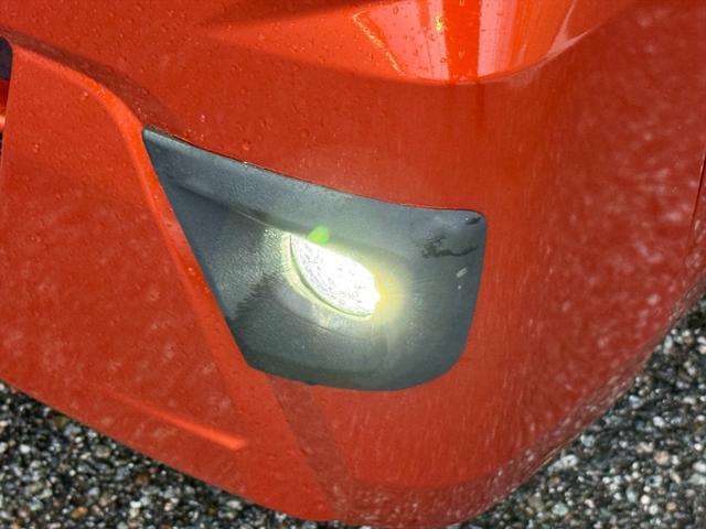 ハイゼットトラック ジャンボSA3t4WD☆リフトUP☆トノカバー☆試乗OK☆ 4WD リフトアップ 荷台トノカバー LEDバーライト LED作業灯 社外テール 社外アルミ MUDSTARタイヤ デジタルインナーミラー スマートアシスト 純正ナビTV バックカメラ ETC試乗OK(12枚目)