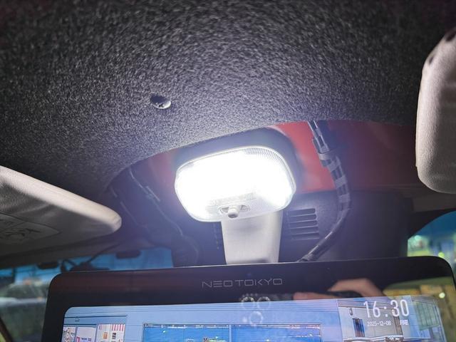 ハイゼットトラック ジャンボSA3t4WD☆リフトUP☆トノカバー☆試乗OK☆ 4WD リフトアップ 荷台トノカバー LEDバーライト LED作業灯 社外テール 社外アルミ MUDSTARタイヤ デジタルインナーミラー スマートアシスト 純正ナビTV バックカメラ ETC試乗OK(61枚目)