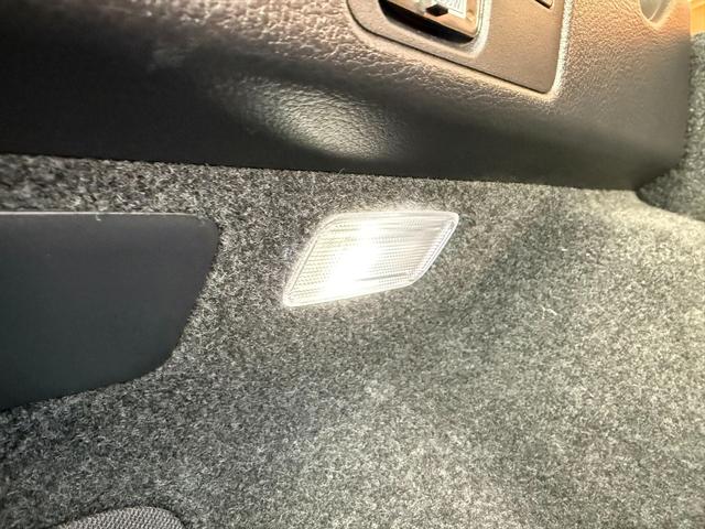 ＵＸ ＵＸ２５０ｈブラウンエディション４ＷＤ　プリクラッシュＳ　４ＷＤ　プリクラッシュＳ　ＬＴＡ　ＢＳＭ　本革シート　レーダークルーズコントロール　パーキングサイドアシスト　ルーフレール　メーカー純正ナビＴＶ　Ｂｌｕｅｔｏｏｔｈ　全方位カメラ　ＥＴＣ　試乗ＯＫ（35枚目）