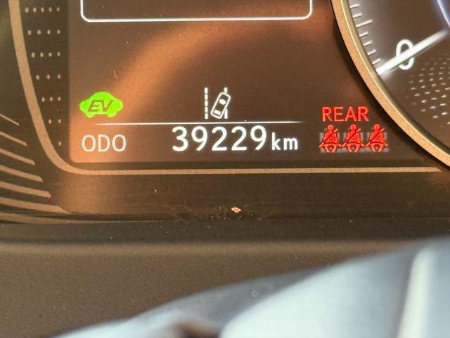 ＵＸ ＵＸ２５０ｈブラウンエディション４ＷＤ　プリクラッシュＳ　４ＷＤ　プリクラッシュＳ　ＬＴＡ　ＢＳＭ　本革シート　レーダークルーズコントロール　パーキングサイドアシスト　ルーフレール　メーカー純正ナビＴＶ　Ｂｌｕｅｔｏｏｔｈ　全方位カメラ　ＥＴＣ　試乗ＯＫ（52枚目）