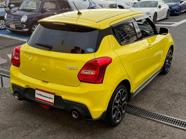 スイフトスポーツ ベースグレード６速マニュアル　デュアルセンサーブレーキＳ　６速マニュアル　デュアルセンサーブレーキＳ　レーンキープ　クルーズコントロール　純正８型ナビＴＶ　全方位カメラ　Ｂｌｕｅｔｏｏｔｈ　ビルトインＥＴＣ　ドラレコ　スマートキー　シートヒーター　試乗ＯＫ（8枚目）