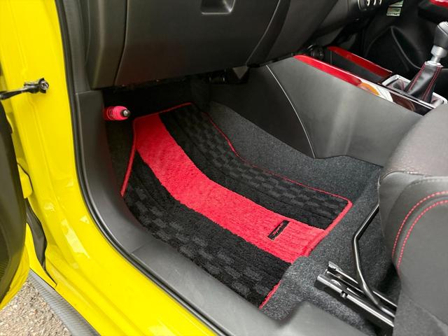 スイフトスポーツ ベースグレード６速マニュアル　デュアルセンサーブレーキＳ　６速マニュアル　デュアルセンサーブレーキＳ　レーンキープ　クルーズコントロール　純正８型ナビＴＶ　全方位カメラ　Ｂｌｕｅｔｏｏｔｈ　ビルトインＥＴＣ　ドラレコ　スマートキー　シートヒーター　試乗ＯＫ（25枚目）