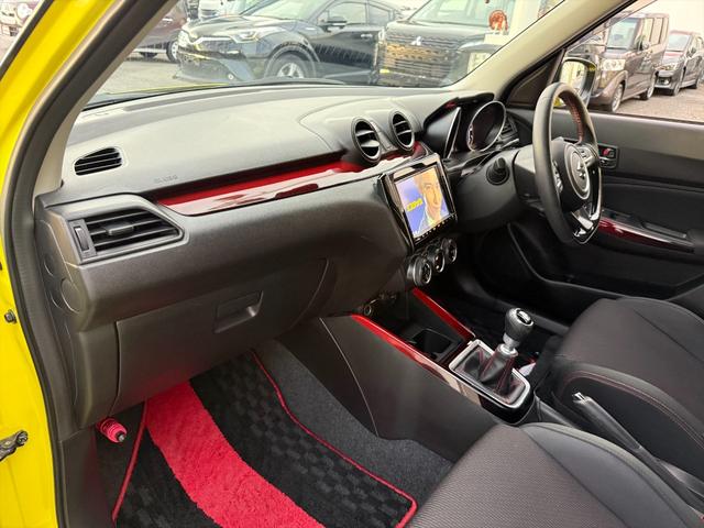 スイフトスポーツ ベースグレード６速マニュアル　デュアルセンサーブレーキＳ　６速マニュアル　デュアルセンサーブレーキＳ　レーンキープ　クルーズコントロール　純正８型ナビＴＶ　全方位カメラ　Ｂｌｕｅｔｏｏｔｈ　ビルトインＥＴＣ　ドラレコ　スマートキー　シートヒーター　試乗ＯＫ（27枚目）