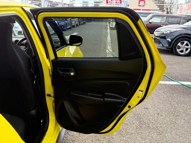 スイフトスポーツ ベースグレード６速マニュアル　デュアルセンサーブレーキＳ　６速マニュアル　デュアルセンサーブレーキＳ　レーンキープ　クルーズコントロール　純正８型ナビＴＶ　全方位カメラ　Ｂｌｕｅｔｏｏｔｈ　ビルトインＥＴＣ　ドラレコ　スマートキー　シートヒーター　試乗ＯＫ（36枚目）