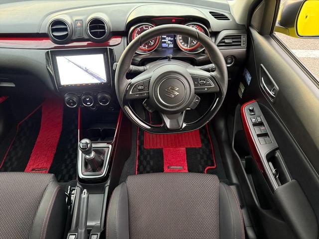 スイフトスポーツ ベースグレード６速マニュアル　デュアルセンサーブレーキＳ　６速マニュアル　デュアルセンサーブレーキＳ　レーンキープ　クルーズコントロール　純正８型ナビＴＶ　全方位カメラ　Ｂｌｕｅｔｏｏｔｈ　ビルトインＥＴＣ　ドラレコ　スマートキー　シートヒーター　試乗ＯＫ（40枚目）