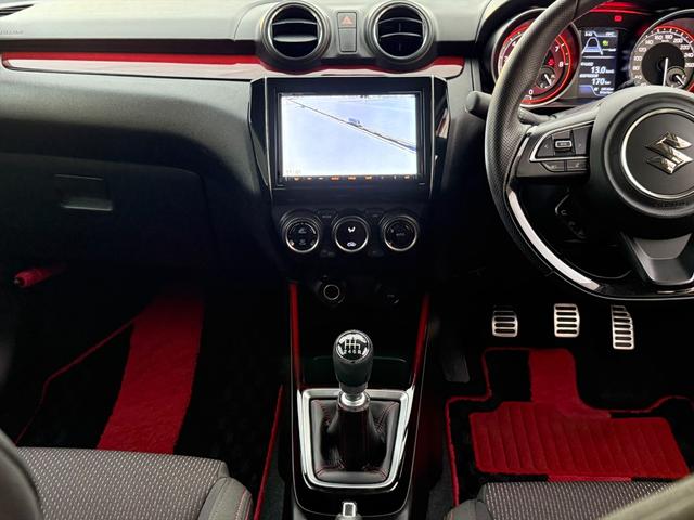 スイフトスポーツ ベースグレード６速マニュアル　デュアルセンサーブレーキＳ　６速マニュアル　デュアルセンサーブレーキＳ　レーンキープ　クルーズコントロール　純正８型ナビＴＶ　全方位カメラ　Ｂｌｕｅｔｏｏｔｈ　ビルトインＥＴＣ　ドラレコ　スマートキー　シートヒーター　試乗ＯＫ（41枚目）