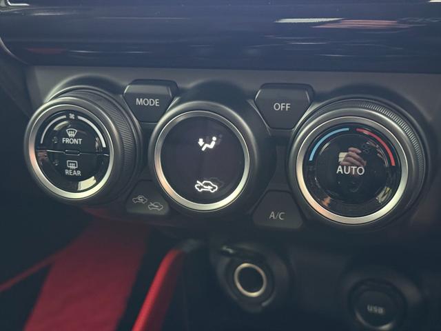 スイフトスポーツ ベースグレード６速マニュアル　デュアルセンサーブレーキＳ　６速マニュアル　デュアルセンサーブレーキＳ　レーンキープ　クルーズコントロール　純正８型ナビＴＶ　全方位カメラ　Ｂｌｕｅｔｏｏｔｈ　ビルトインＥＴＣ　ドラレコ　スマートキー　シートヒーター　試乗ＯＫ（61枚目）