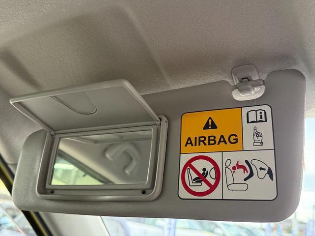 スイフトスポーツ ベースグレード６速マニュアル　デュアルセンサーブレーキＳ　６速マニュアル　デュアルセンサーブレーキＳ　レーンキープ　クルーズコントロール　純正８型ナビＴＶ　全方位カメラ　Ｂｌｕｅｔｏｏｔｈ　ビルトインＥＴＣ　ドラレコ　スマートキー　シートヒーター　試乗ＯＫ（71枚目）