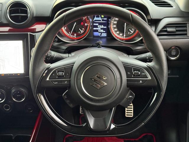 スイフトスポーツ ベースグレード６速マニュアル　デュアルセンサーブレーキＳ　６速マニュアル　デュアルセンサーブレーキＳ　レーンキープ　クルーズコントロール　純正８型ナビＴＶ　全方位カメラ　Ｂｌｕｅｔｏｏｔｈ　ビルトインＥＴＣ　ドラレコ　スマートキー　シートヒーター　試乗ＯＫ（76枚目）