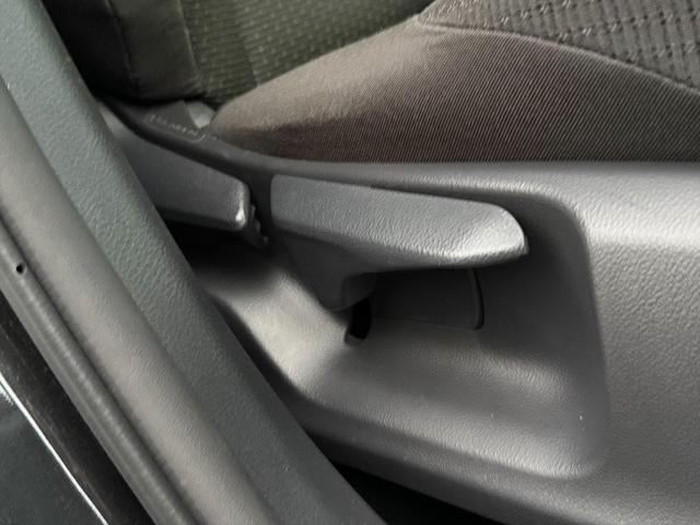 Ｃ－ＨＲ Ｓ　ＬＥＤエディション　ハイブリッド　純正フルエアロ試乗ＯＫ　純正エアロＦＳＲ　セーフティセンス　プリクラッシュセーフティ　レーダークルコン　ＬＥＤヘッドランプ　シーケンシャルウインカー　９インチナビＴＶ　Ｂｌｕｅｔｏｏｔｈ　バックカメラ　ＥＴＣ　試乗ＯＫ（23枚目）