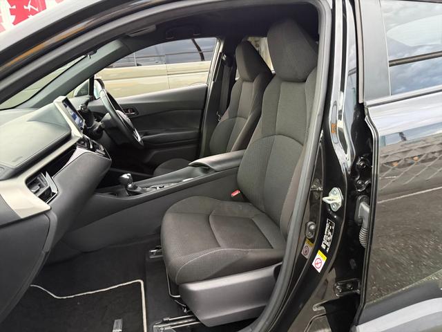 Ｃ－ＨＲ Ｓ　ＬＥＤエディション　ハイブリッド　純正フルエアロ試乗ＯＫ　純正エアロＦＳＲ　セーフティセンス　プリクラッシュセーフティ　レーダークルコン　ＬＥＤヘッドランプ　シーケンシャルウインカー　９インチナビＴＶ　Ｂｌｕｅｔｏｏｔｈ　バックカメラ　ＥＴＣ　試乗ＯＫ（34枚目）