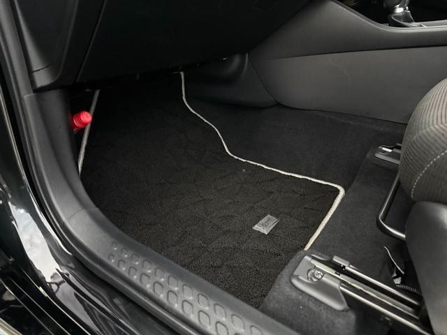 Ｃ－ＨＲ Ｓ　ＬＥＤエディション　ハイブリッド　純正フルエアロ試乗ＯＫ　純正エアロＦＳＲ　セーフティセンス　プリクラッシュセーフティ　レーダークルコン　ＬＥＤヘッドランプ　シーケンシャルウインカー　９インチナビＴＶ　Ｂｌｕｅｔｏｏｔｈ　バックカメラ　ＥＴＣ　試乗ＯＫ（46枚目）