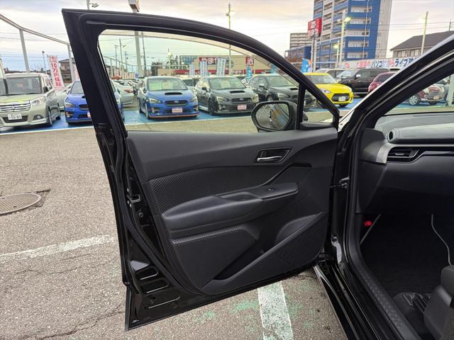 Ｃ－ＨＲ Ｓ　ＬＥＤエディション　ハイブリッド　純正フルエアロ試乗ＯＫ　純正エアロＦＳＲ　セーフティセンス　プリクラッシュセーフティ　レーダークルコン　ＬＥＤヘッドランプ　シーケンシャルウインカー　９インチナビＴＶ　Ｂｌｕｅｔｏｏｔｈ　バックカメラ　ＥＴＣ　試乗ＯＫ（50枚目）