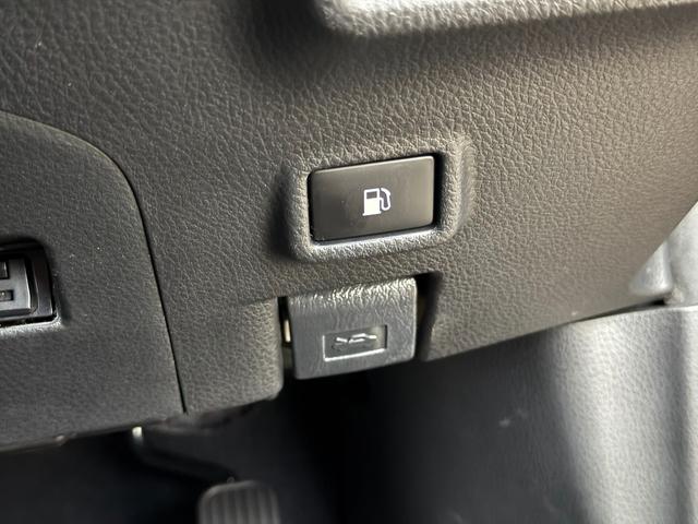 Ｃ－ＨＲ Ｓ　ＬＥＤエディション　ハイブリッド　純正フルエアロ試乗ＯＫ　純正エアロＦＳＲ　セーフティセンス　プリクラッシュセーフティ　レーダークルコン　ＬＥＤヘッドランプ　シーケンシャルウインカー　９インチナビＴＶ　Ｂｌｕｅｔｏｏｔｈ　バックカメラ　ＥＴＣ　試乗ＯＫ（52枚目）