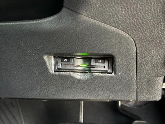 Ｃ－ＨＲ Ｓ　ＬＥＤエディション　ハイブリッド　純正フルエアロ試乗ＯＫ　純正エアロＦＳＲ　セーフティセンス　プリクラッシュセーフティ　レーダークルコン　ＬＥＤヘッドランプ　シーケンシャルウインカー　９インチナビＴＶ　Ｂｌｕｅｔｏｏｔｈ　バックカメラ　ＥＴＣ　試乗ＯＫ（57枚目）