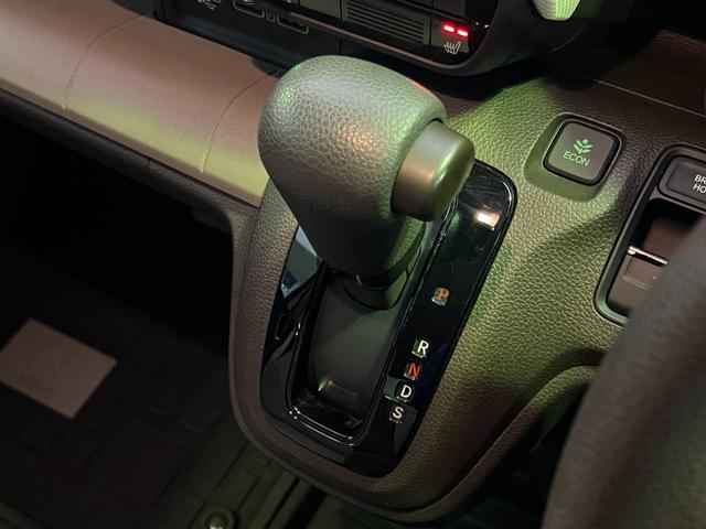 Ｎ－ＷＧＮ ＬホンダセンシングＣＭＢＳ　レーンキープ　コーナーソナー　ホンダセンシング　ＣＭＢＳ　レーンキープ　アダプティブクルーズコントロール　純正ディスプレイオーディオＴＶ　Ｂｌｕｅｔｏｏｔｈ　ＵＳＢ　バックカメラ　シートヒーター　オートハイビーム　ＥＴＣ　試乗ＯＫ（35枚目）