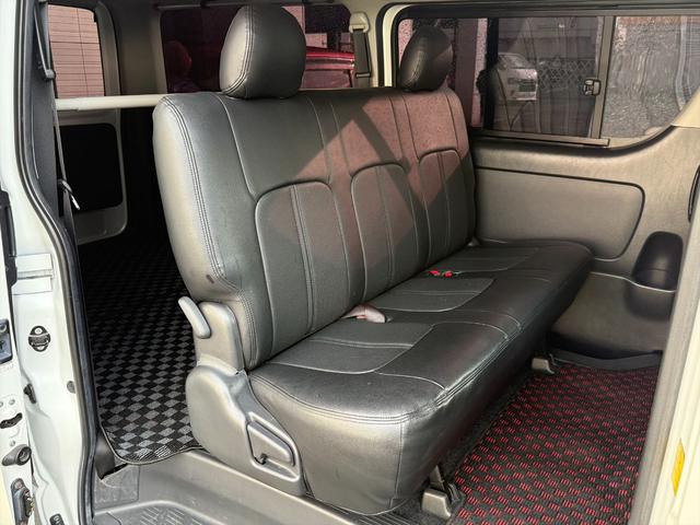 レジアスエースバン ロングスーパーＧＬ４ＷＤディーゼルＴタイベル交換済☆試乗ＯＫ　タイベル交換済　モデリスタフルエアロ　エアロボンネット　ＴＯＭ’ｓテールランプ　ＮＡＳＣＡＲタイヤ　１０インチアンドロイドナビ　Ｙｏｕｔｕｂｅアプリ　Ｂｌｕｅｔｏｏｔｈ　バックカメラ　ＥＴＣ　試乗ＯＫ（29枚目）