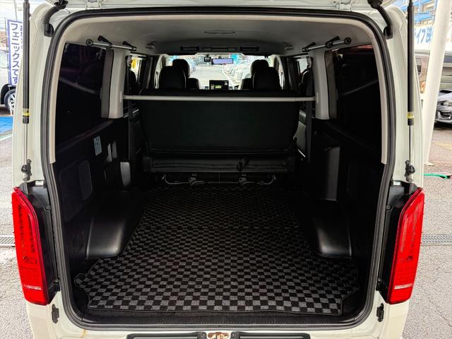 レジアスエースバン ロングスーパーＧＬ４ＷＤディーゼルＴタイベル交換済☆試乗ＯＫ　タイベル交換済　モデリスタフルエアロ　エアロボンネット　ＴＯＭ’ｓテールランプ　ＮＡＳＣＡＲタイヤ　１０インチアンドロイドナビ　Ｙｏｕｔｕｂｅアプリ　Ｂｌｕｅｔｏｏｔｈ　バックカメラ　ＥＴＣ　試乗ＯＫ（31枚目）